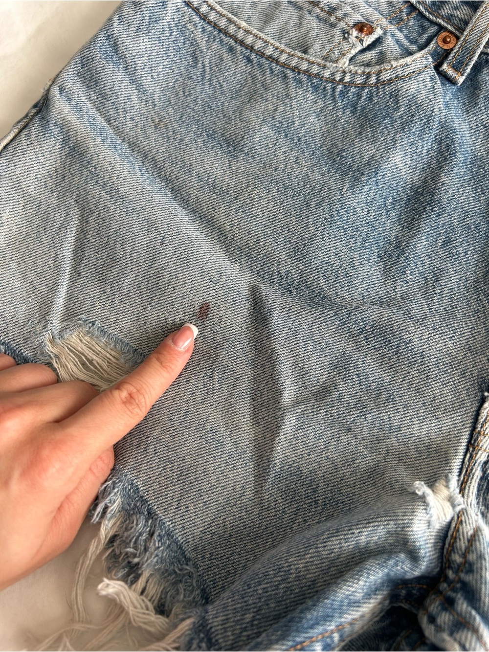 Levi's 550s Light Wash Distressed Denim Cutoff Shorts - Picture 6 of 15